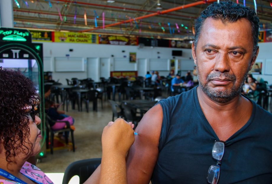 Feira Central recebe vacinação contra a gripe para maiores de 12 anos neste sábado (20)