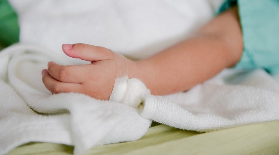 Fórmula infantil imprópria causa internação de criança em Mato Grosso do Sul