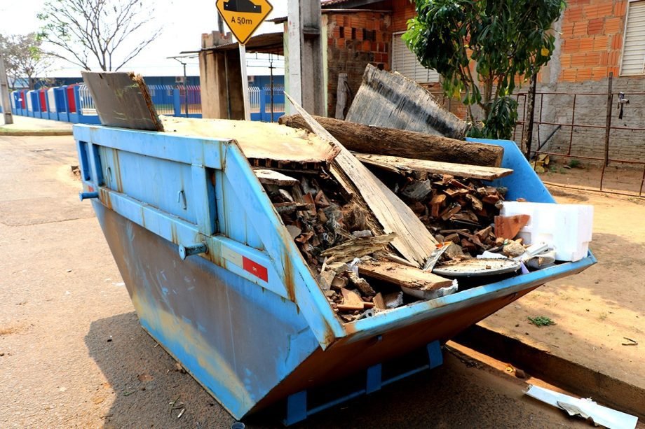 Mutirão da Limpeza começou no bairro Guanabara e seguirá até o dia 13 de julho