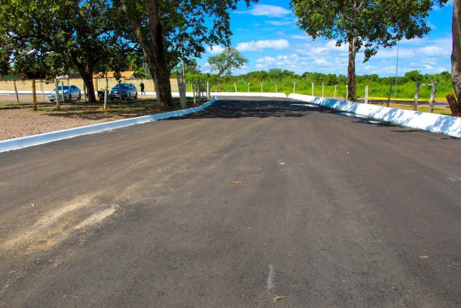 Prefeitura conclui obras de alargamento e pavimentação no acesso à Marina do Balneário