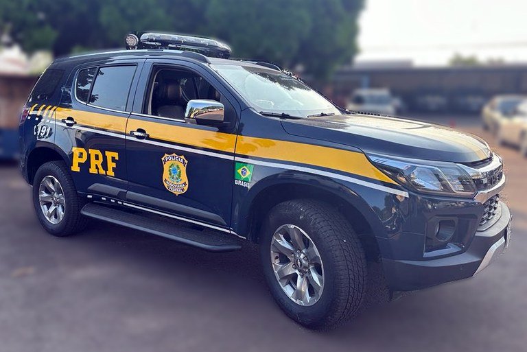 PRF detém mulher com documentos falsificados em Água Clara, MS