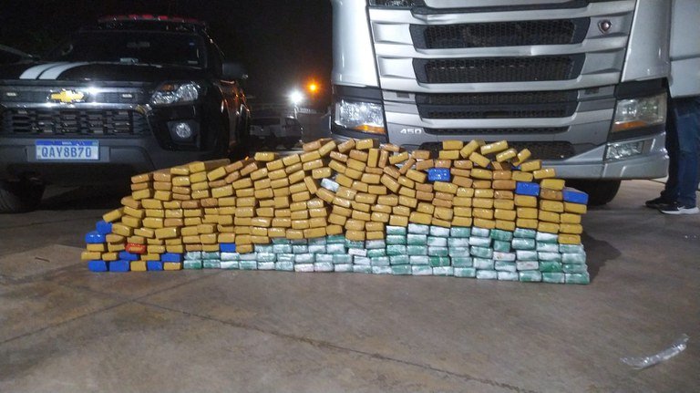 FICCO/MS Realiza Apreensão de Carreta com Drogas em Três Lagoas
