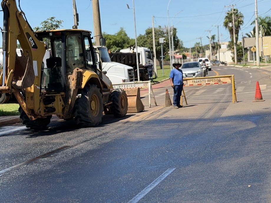 Avenida Aldair Rosa de Oliveira, na Lagoa Maior, já está recebendo recapeamento