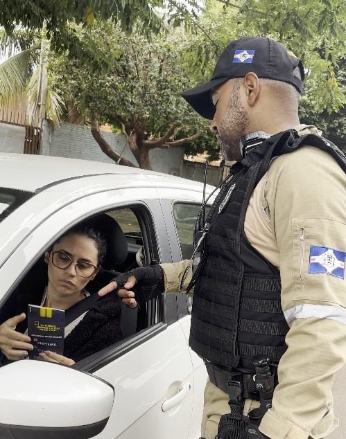 Departamento de Trânsito realiza ação “Volta às Aulas” em escolas do município