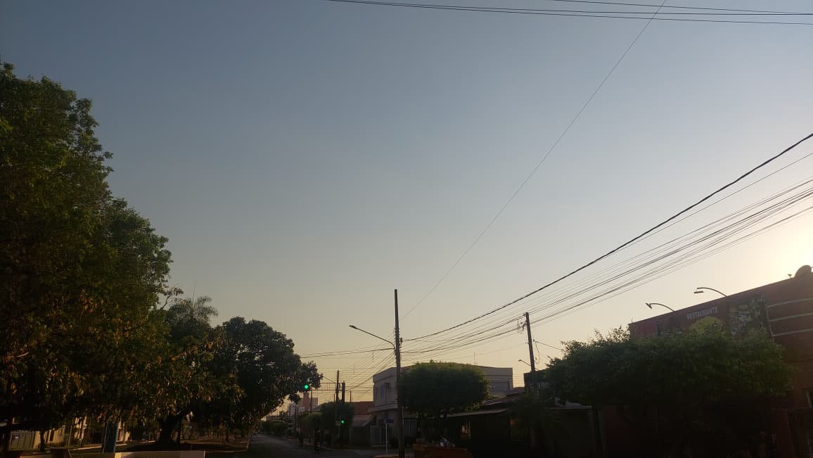 Calor intenso e baixa umidade marcam a quinta-feira em Três Lagoas