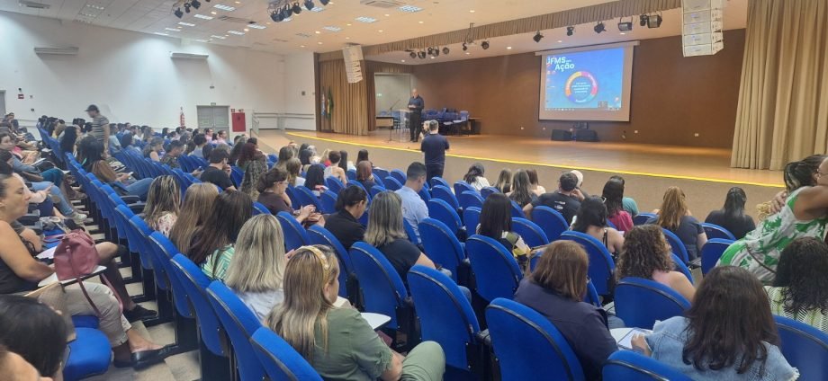 Jornada Pedagógica 2026 é encerrada com formações e debates sobre inclusão e práticas educacionais em Três Lagoas